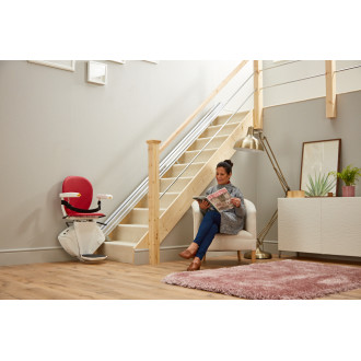 Подъёмник кресельный лестничный Bespoke Stairlifts Synergy в Минске
