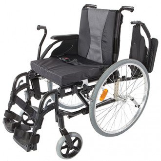 Кресло-коляска с рычажным приводом Invacare Action 3 NG в Минске